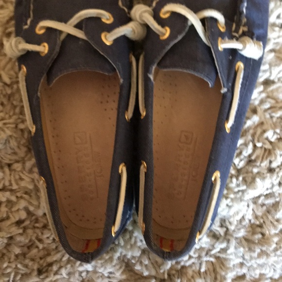 Topsiders - Picture 3 of 3